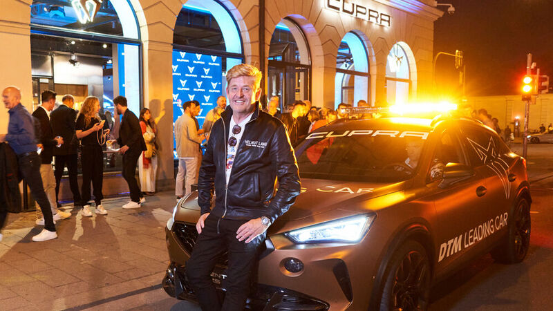 Mitten im Geschehen zeigt sich gerne Seat- und Cupra-Chef Wayne Griffiths. (Bild: Seat)