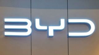 BYD erweitert Schritt für Schritt das Vertriebsnetz – gerne auch mit großen Autohausgruppen. Nun nimmt Graf Hardenberg das chinesische Fabrikat auf. (Bild: Wehner - VCG)