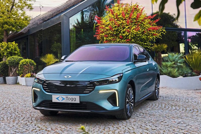 Der Antrieb erfolgt rein elektrisch. (Bild: Togg)