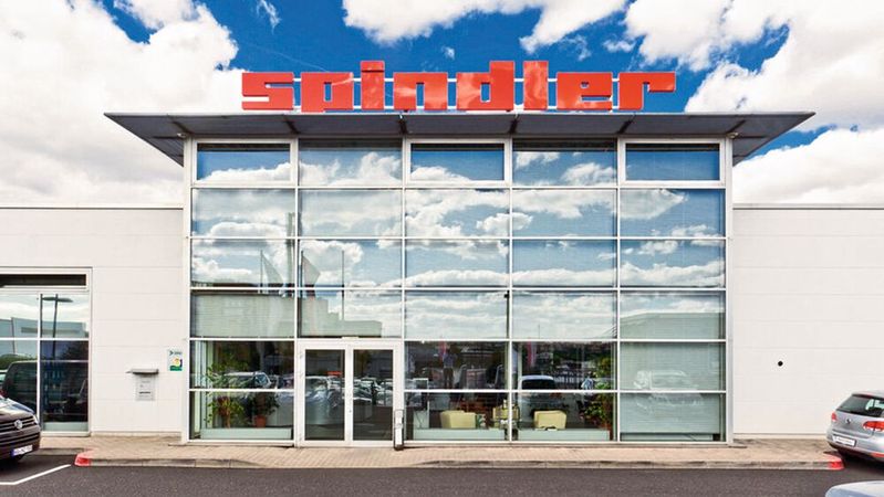 Die Spindler-Gruppe sammelt und verwirklicht Ideen ihrer Mitarbeiter in einem strukturierten Prozess. Die Spindler-Gruppe sammelt und verwirklicht Ideen ihrer Mitarbeiter in einem strukturierten Prozess.