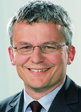 ... der an den Leiter Produktkommunikation, Michael Rebstock, berichtet. (BMW)