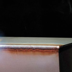 Mit dem Micor-Twin-Prozess können Alubleche auch im Mig-Mag-Verfahren exzellent geschweißt werden. (Archivbild)(Bild:  Lorch/Peters Werft)