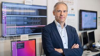 Daten übertragen: „Durch die höheren Frequenzen, mit denen 6G arbeitet, sind Übertragunsraten von einem Terabit pro Sekunde möglich.“ Das sagt Prof. Wolfgang Kellerer von der TU München. (Andreas Heddergott / TU Muenchen)
