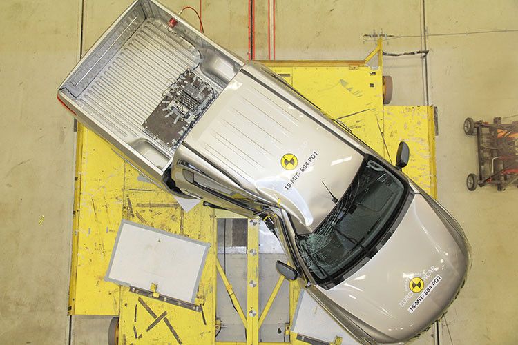 ...und der Mitsubishi L200 mit vier Sternen begnügen. (Foto: Euro-NCAP)