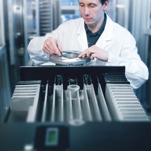 (Bild: Oerlikon Leybold Vacuum)