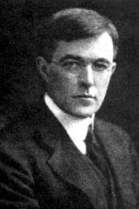
  
  
    Jahr:
     
    1932
  
  
    Person:
     
    Irving Langmuir
(1881–1957)
  
  
    Nationalität:
     
    Vereinigte Staaten
  
  
    Begründung:
     
    „für seine Entdeckungen und Forschungen im Bereich der Oberflächenchemie
.“ 
  
