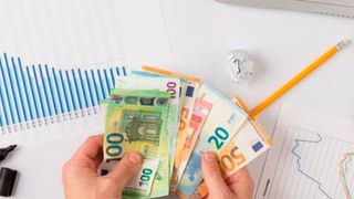 Was die Investitionsbereitschaft deutscher Unternehmen angeht, so macht man den Geldbeutel dafür immer lieber im Ausland auf, wie eine Analyse der DIHK jetzt offenbart ... (Bild: Finanzfan)