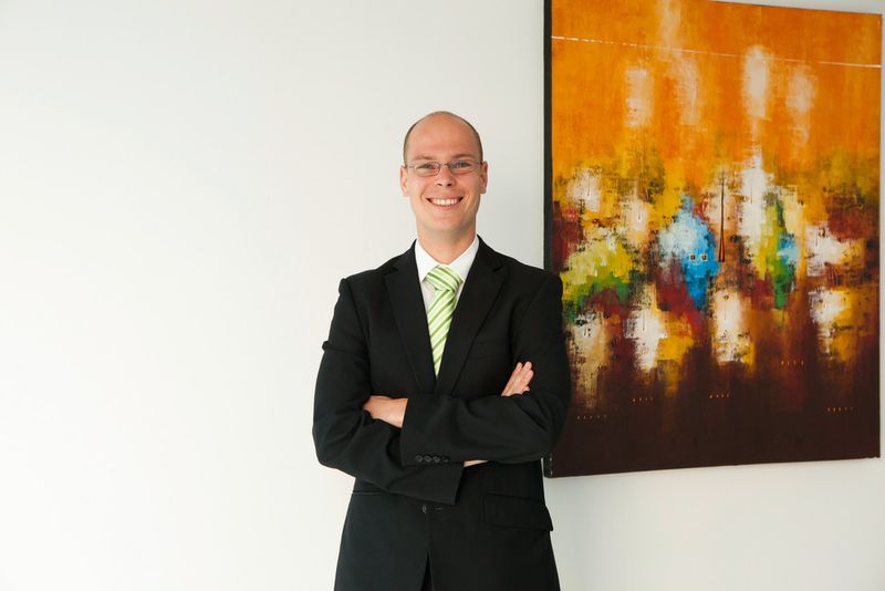 „Für hinreichende Sicherheit gegen Angriffe von außen darf es mit Blick auf Industrie 4.0 in Zukunft keine proprietären Schnittstellen und geschlossenen Dateiformate mehr geben“, so Stefan Schönegger, B&R. (Bild: B&R)