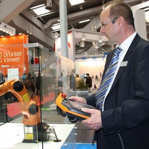 Die 3D-Eingabegeräte von 3D-Connexion finden auch Anwendung in der Fertigung.