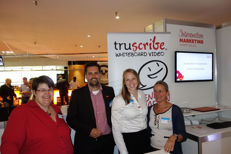 Das Interemotion-Team (v. l.) Dagmar Krutzki und  Maximilian Püschel, Tricia Tofte, truscribe, und Sylvia Behler, Interemotion (Bild: IT-BUSINESS)