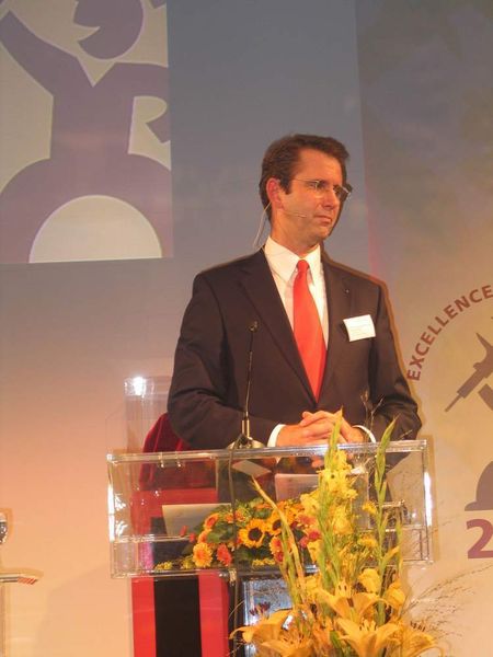Bild 1: WZL-Direktor Prof. Günther Schuh: „Die Auszeichnung trägt dazu bei, die Bekanntheit und das Ansehen der Branche in der Öffentlichkeit zu steigern.“ (Archiv: Vogel Business Media)