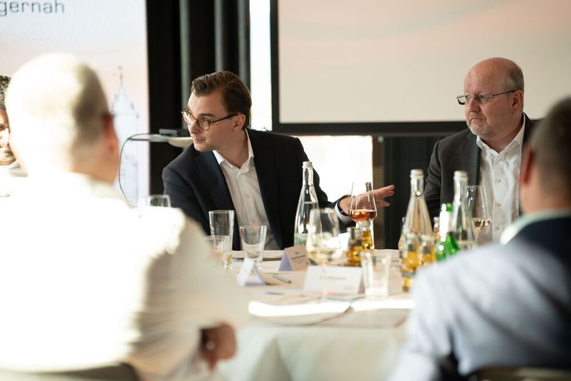 ...unter Leitung von Michael Pfleger, Gesamtprogrammleiter RegMo FITKO, und Claus Hackethal, Referatsgruppe D II, RegMo BVA. (©Manuel Emme Fotografie)