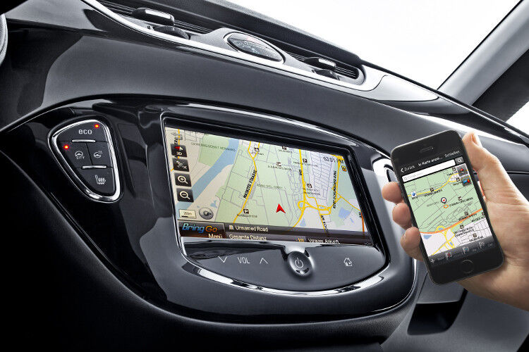 Ein sieben Zoll großer Farb-Touchscreen ermöglicht den Zugriff auf Apps, Radio mit Internetanbindung und Navigationssystem. (Foto: Opel)