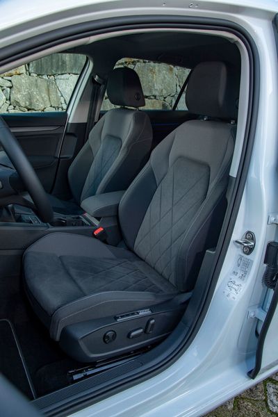 Die Sitze sind bequem. (VW)