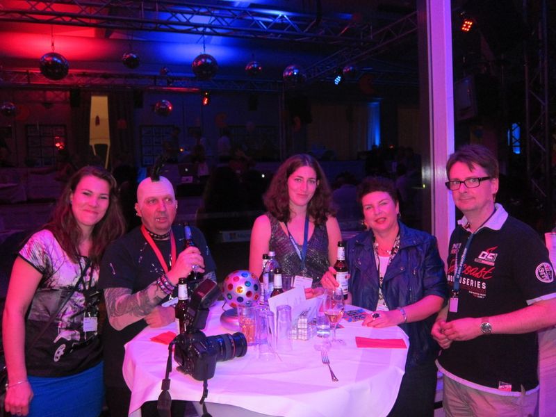 (v. l.) Kristine Guse , Wolfgang Labenez, Simone Erkens, Ute Hammes und Kai Piekarek, ElectronicPartner. (Vogel IT-Medien)