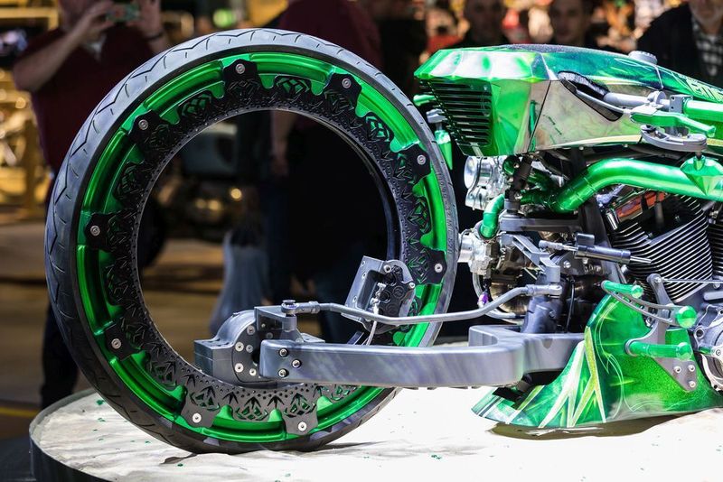 Die weltweit größte je verbaute Felge. (MCH Messe Schweiz (Zuerich) AG)