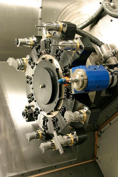 Quick-Change-Schnellwechselsystem für Drehrevolverscheiben von Swiss Tools Systems AG. Damit lassen sich auf einer Revolverscheibe Werkzeughalter für HSK T und PSC montieren. (Bild: Swiss Tools)