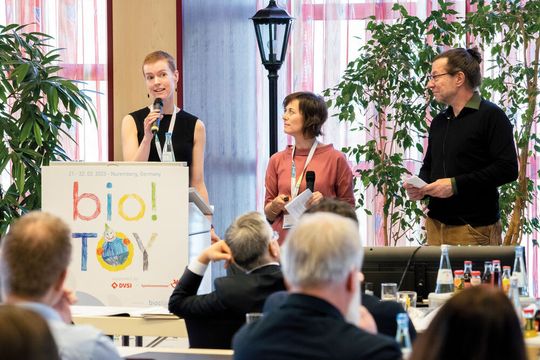 The Biotoy Conference inspired the participants to find concrete solutions through the exchange of ideas and cooperation. The Biotoy Conference inspired the participants to find concrete solutions through the exchange of ideas and cooperation.