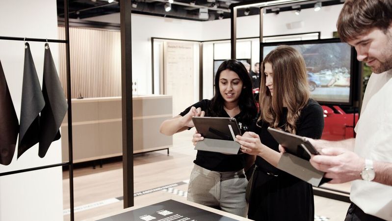 Im Pop-up-Store erreichte die Hahn-Gruppe eine jüngere Zielgruppe als in den Porsche-Zentren. Im Pop-up-Store erreichte die Hahn-Gruppe eine jüngere Zielgruppe als in den Porsche-Zentren.