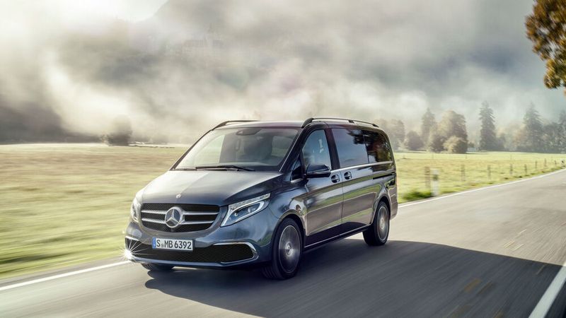 Platz 1 bei den Großraum-Vans im November 2021: Mercedes-Benz V-Klasse, 1.129 Neuzulassungen (Daimler)