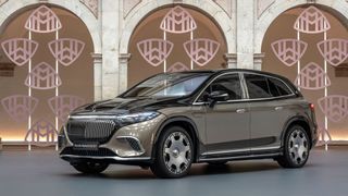 Auf Basis des EQV SUV bringt Mercedes-Maybach Ende 2023 das erste Elektromodell. (Bild: Mercedes-Benz)