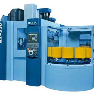 Neuheit auf der AMB 2018: 5-Achsen-Vertikal-Bearbeitungszentrum MX-330 PC-10.