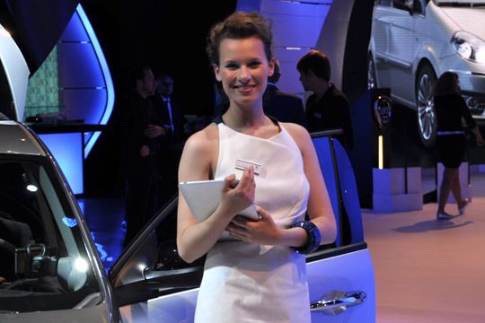 Die sind natürlich bei allem modischen Schnitt weiß. (Wehner)