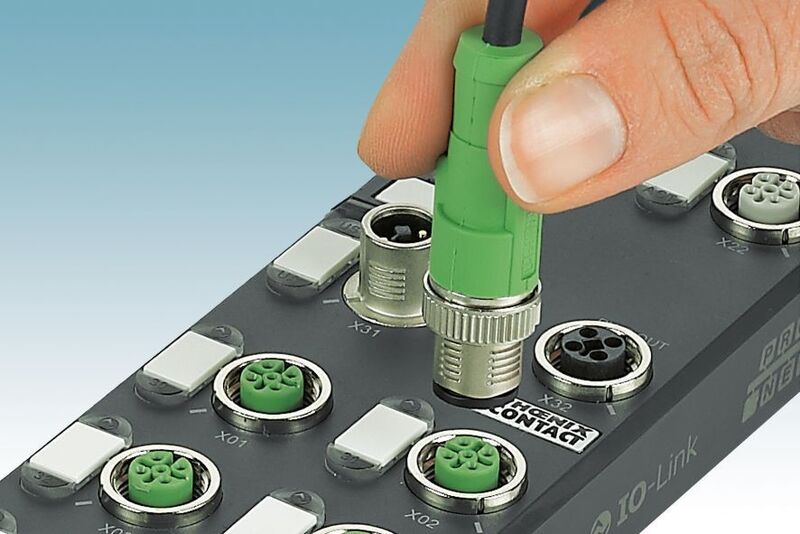 Das durchgängige M12-Design ermöglicht einen kleinen Footprint bei optimaler Bedienbarkeit. (Bild: Phoenix Contact)