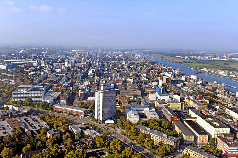 Das Herz der BASF-Gruppe ist die BASF SE mit ihrem Stammwerk in Ludwigshafen am Rhein. (Bild: BASF)