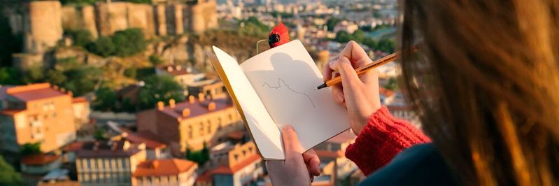 Die Entwicklung und Bereitstellung von Inhalten, die auf spezifische Bedürfnisse der Nutzer eingehen, ist ein Erfolgsfaktor in der Customer Journey. Die Entwicklung und Bereitstellung von Inhalten, die auf spezifische Bedürfnisse der Nutzer eingehen, ist ein Erfolgsfaktor in der Customer Journey.