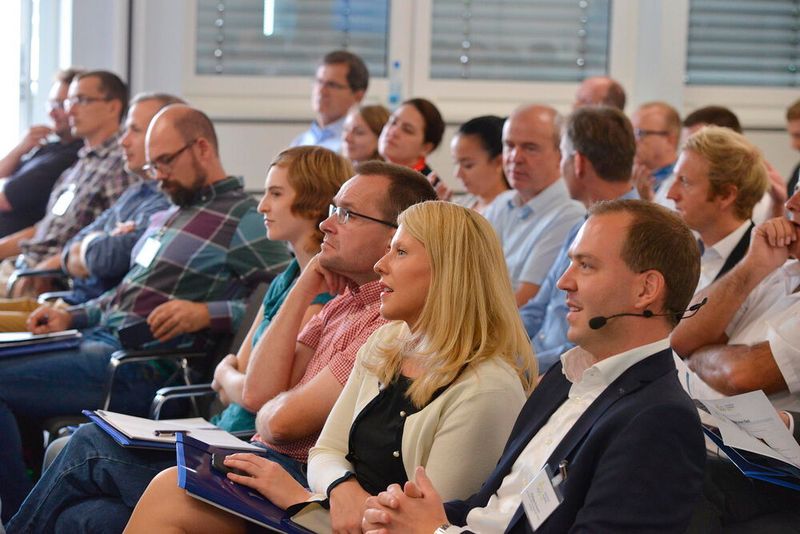 Mit dem neuen App-Ökosystem  können Software-Hersteller und Anwender so zusammengeführt werden, dass die benötigten Software-Landschaften in Fertigungsumgebungen entstehen können.  (J. Untch / Vogel Communications Group GmbH & Co. KG)