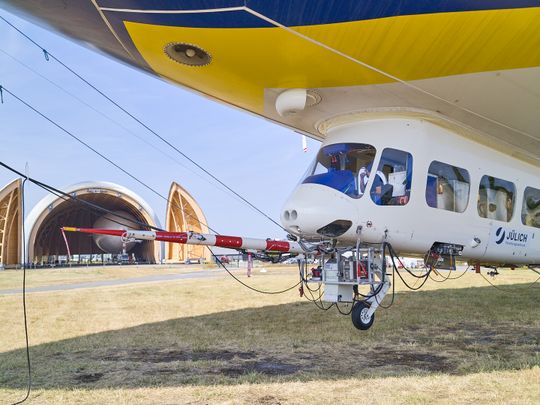 Mit hochpräzisen Messinstrumenten ausgestatteter Zeppelin vom Typ NT auf dem Luftschiffhangar Mülheim. Foto: (Bild:  Mathias Martin | Universität zu Köln)
