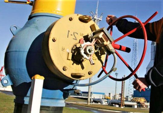 Deutschlands Industrie leidet an fehlendem Erdgas. Das bisherige Tempo in Sachen Einsparungen reicht außerdem nicht aus, wie der Bundesverband der Deutschen Industrie (BDI) glaubt. Hier einige Anmerkungen.(Bild:  dpa)