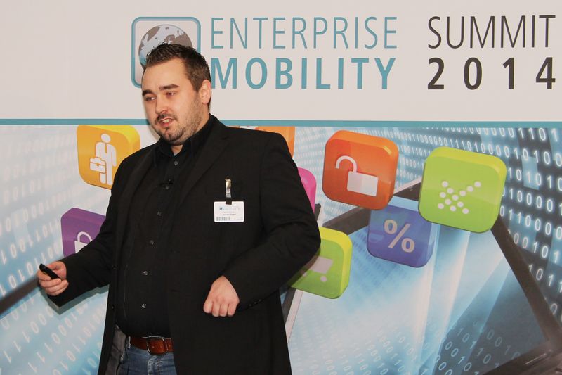 Patrick Bröckers von der opwoco GmbH zeigte Jury und Publikum die »Vertriebslösung für Außendienstmitarbeiter«. ()