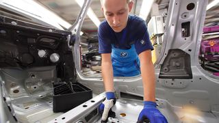 HP Pelzer habe beispielsweise BMW als Kunden verloren – wegen Missmanagements. (BMW)