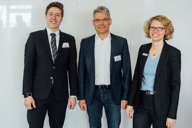 (v. l.) Tim Peinemann (C&P), Hans-Gerd Bleckmann (Hans-Gerd Bleckmann Informationssysteme), Stephanie Pelch (C&P)  (dbc (deutschlands business-cloud))