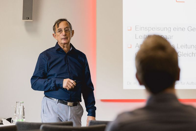 Impressionen vom Anwenderkongress Steckverbinder 2025. (Bild: Stefan Bausewein)