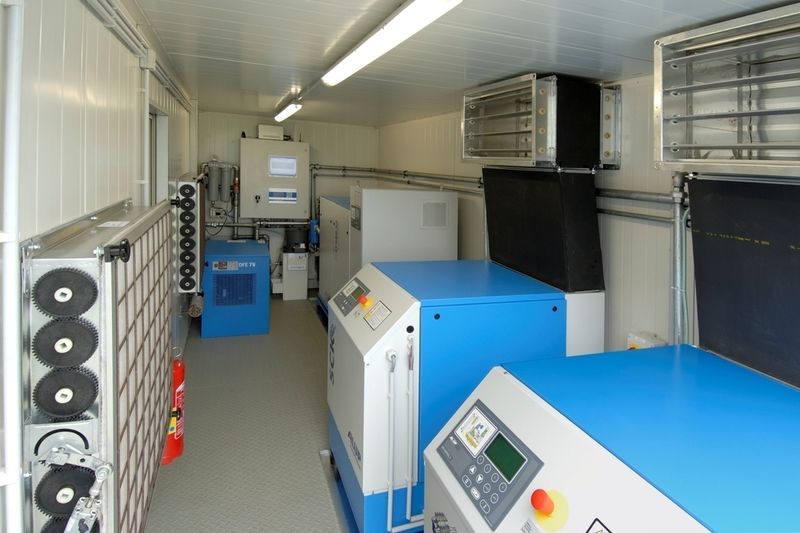 Innenansicht einer Airbox-Druckluftversorgung für eine Druckerei. Bild: Kruckenberg Drucklufttechnik (Archiv: Vogel Business Media)