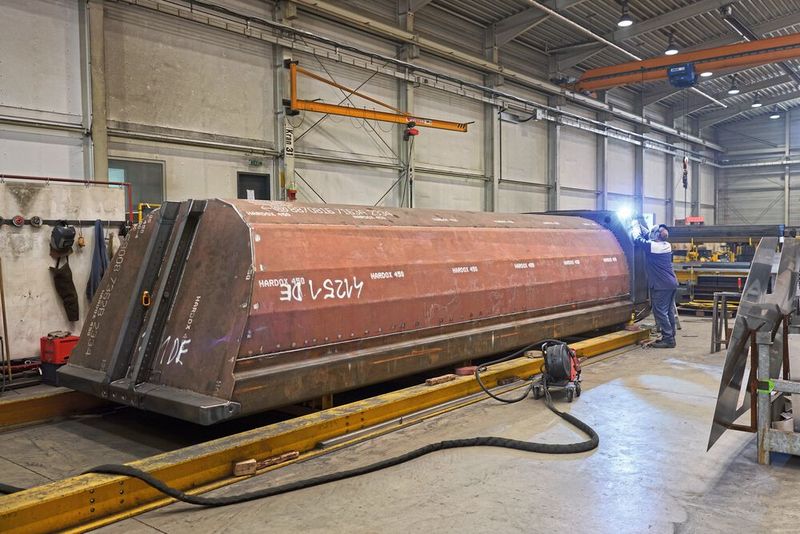 Die Hinterkipper werden fast ausschließlich nach Kundenwunsch gefertigt. (Bild: SSAB)