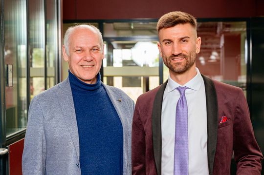 Prof. Dr. Stefan Seelecke (l.) und Prof. Dr. Paul Motzki, Universität des Saarlandes, Saarbrücker Zentrum für Mechatronik und Automatisierungstechnik (Zema).(Bild:  © Oliver Dietze)