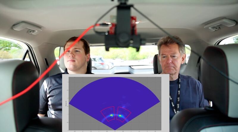 Bild 2: Der mmWave-Sensor von TI detektiert die beiden auf der Rückbank sitzenden Personen.  (TI)