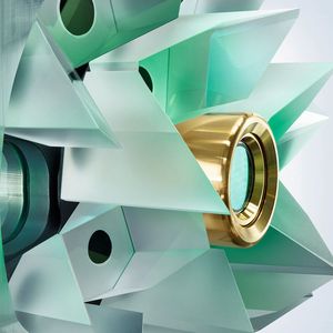 Kavität: Die von verspiegelten Umlenkprismen umgebene YAG-Scheibe erzeugt eine Laserleistung von mehreren Kilowatt.(Bild:  Trumpf)