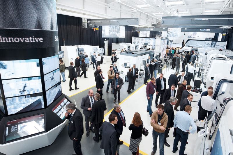 Gildemeister konnte bei seiner Pfrontener Hausausstellung so viele Besucher begrüßen wie noch nie. (Bild: Gildemeister)
