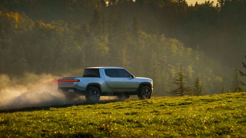 ...und einem Pick-up machte der junge US-Autobauer Rivian auf sich aufmerksam. (Bild: Rivian)