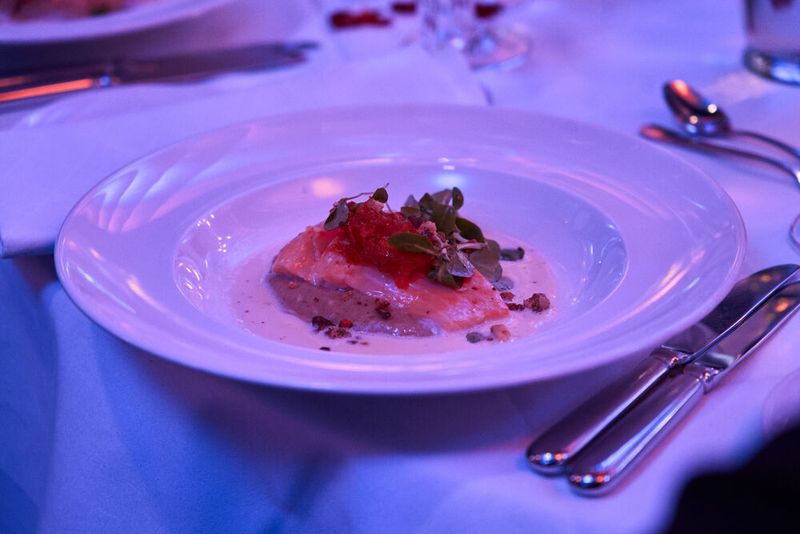 Das Dreigängemenü verwöhnt auch anspruchsvolle Gaumen. (Bild: krassevideos.de / VIT)