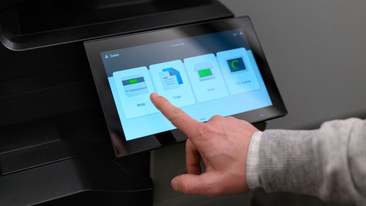 Die Steuerung der Geräte erfolgt über einen großen Touchscreen mit vereinfachter Bedienoberfläche. (Bild: Lexmark)