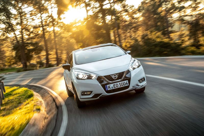 Nissan hat den Micra überarbeitet und ihm unter anderem größere Motoren spendiert. (Bild: Nissan)