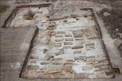 Abb. 2: Ausgrabung des St. Mary Magdalen Leprosarium in Winchester; Schnitt 14. In diesem Schnitt wurde eines der Individuen gefunden, die in der Studien untersucht wurden. (Bild: University of Winchester)