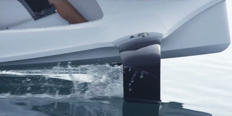 Zum Abheben – das elektrische Tragflächenboot Quadrofoil (Quadrofoil)