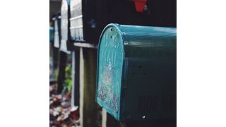 „Erfahrungswerte zeigen, dass mit einer Reaktivierungskampagne mindestens einer von zehn Empfängern wieder zu einem aktiven Kunden wird“, so Digitalexperte Nikolaus von Graeve. Der Beitrag zeigt die nötigen Schritte, um inaktive Kunden per E-Mail-Marketing zu reaktivieren. (Bildquelle: Pixabay, CC0 Public Domain)